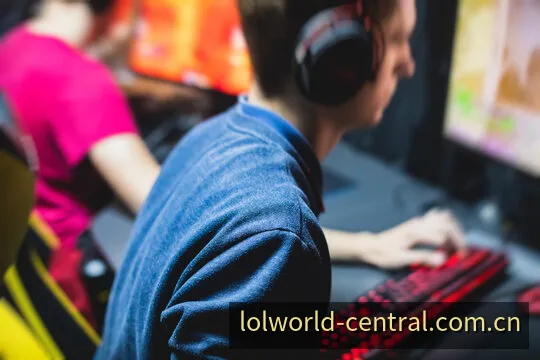 LOL全球总决赛晋级赔率与战力博弈
